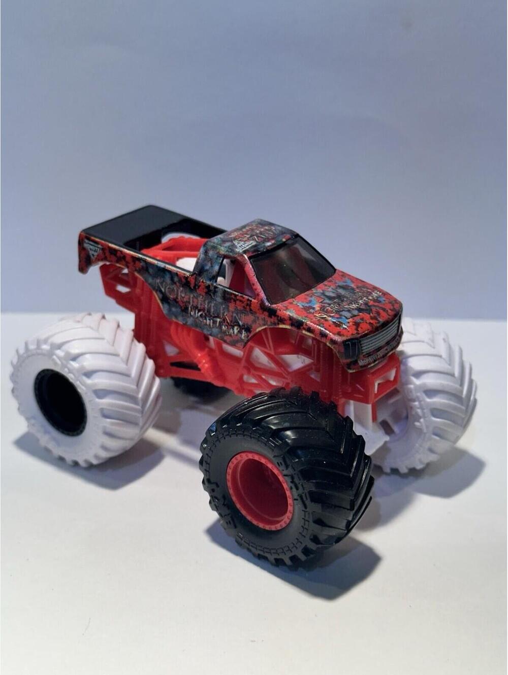 Spin Master Monster Jam Phased Out Northern Nightmare Truck Scale 1:64 Toy 2023